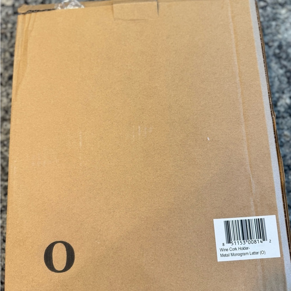 Metal Monogram Letter 'O'